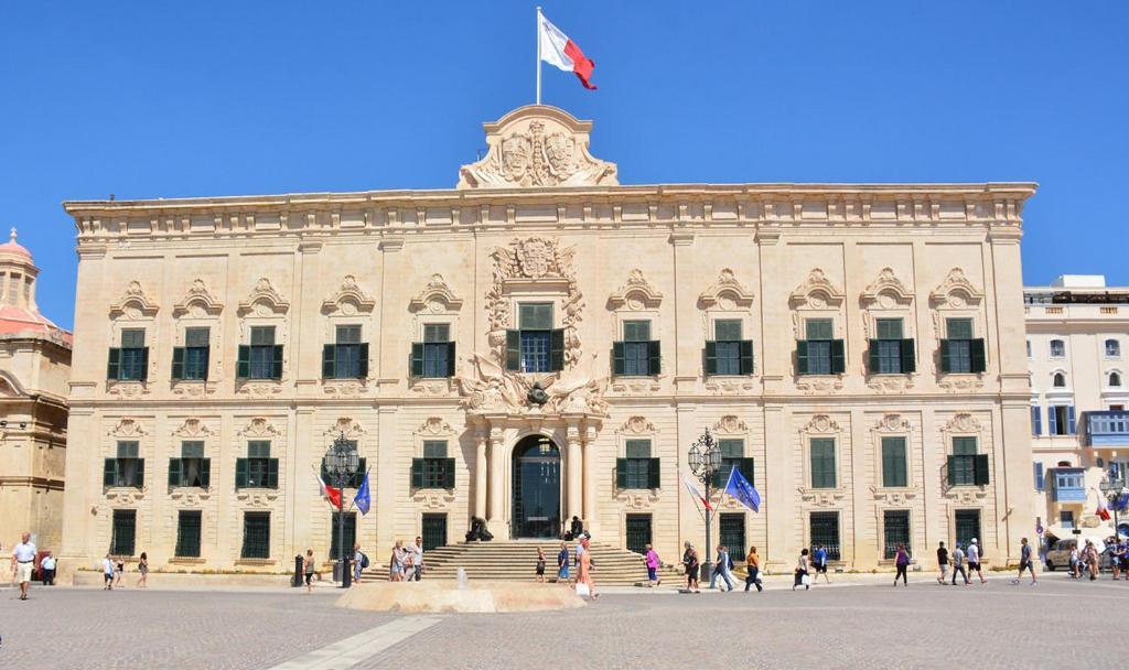 Comfy 2 Bedroom Flat In The Heart Of Valletta Luaran gambar